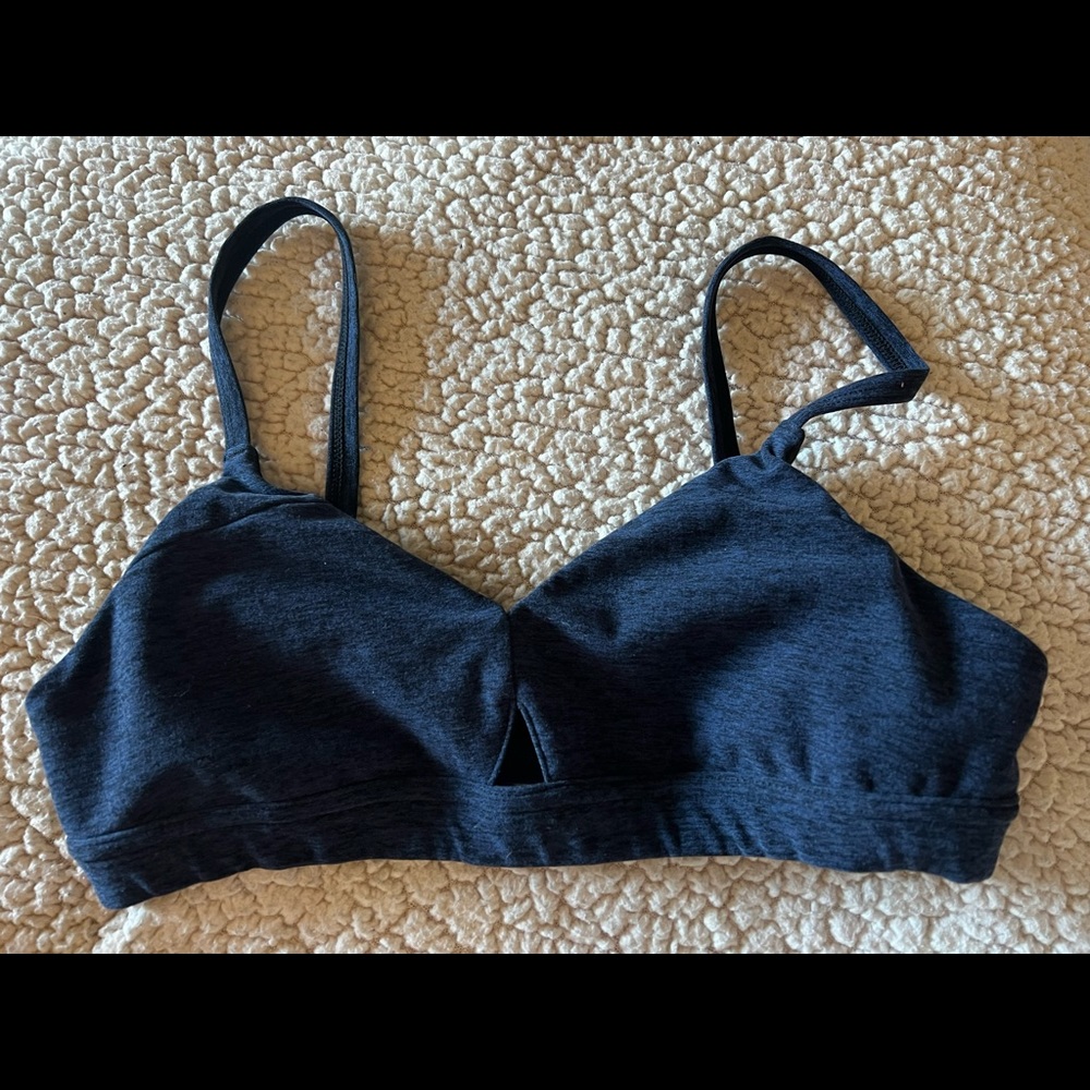 Alo yoga, alosoft lounge sports bra, small, rich navy
